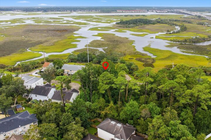Property Photo: 2531 Waters Edge Drive FL 32266