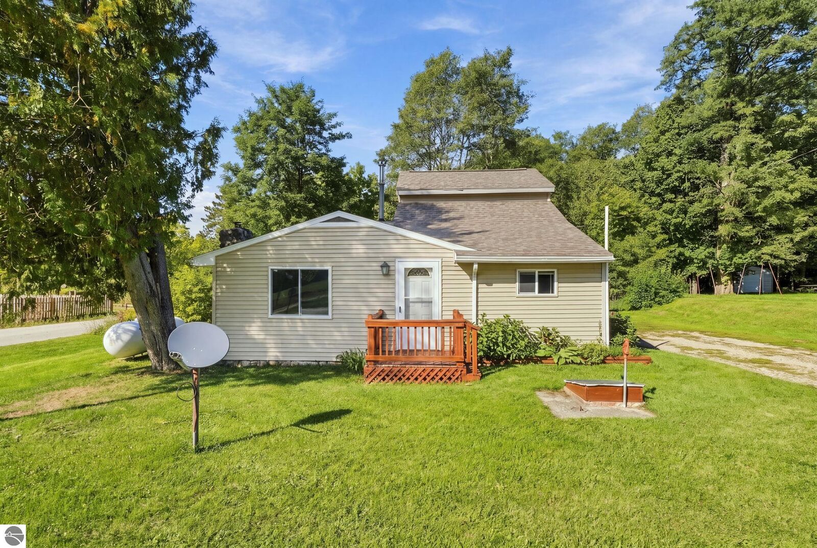 Property Photo: 11010 E 8 Mile Road MI 49688