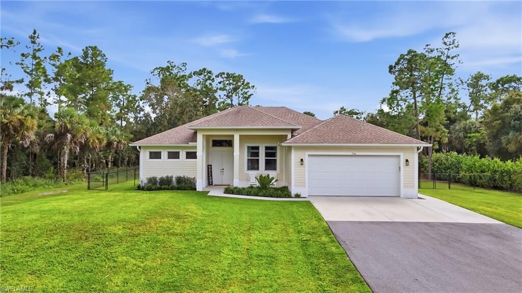 Property Photo: 1264 14th Ave NE FL 34120