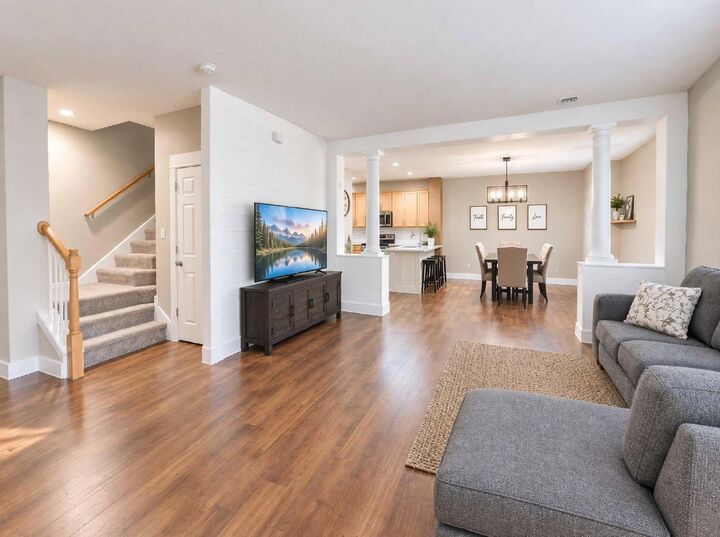 Property Photo:  1240 County Road D E 3  MN 55109 