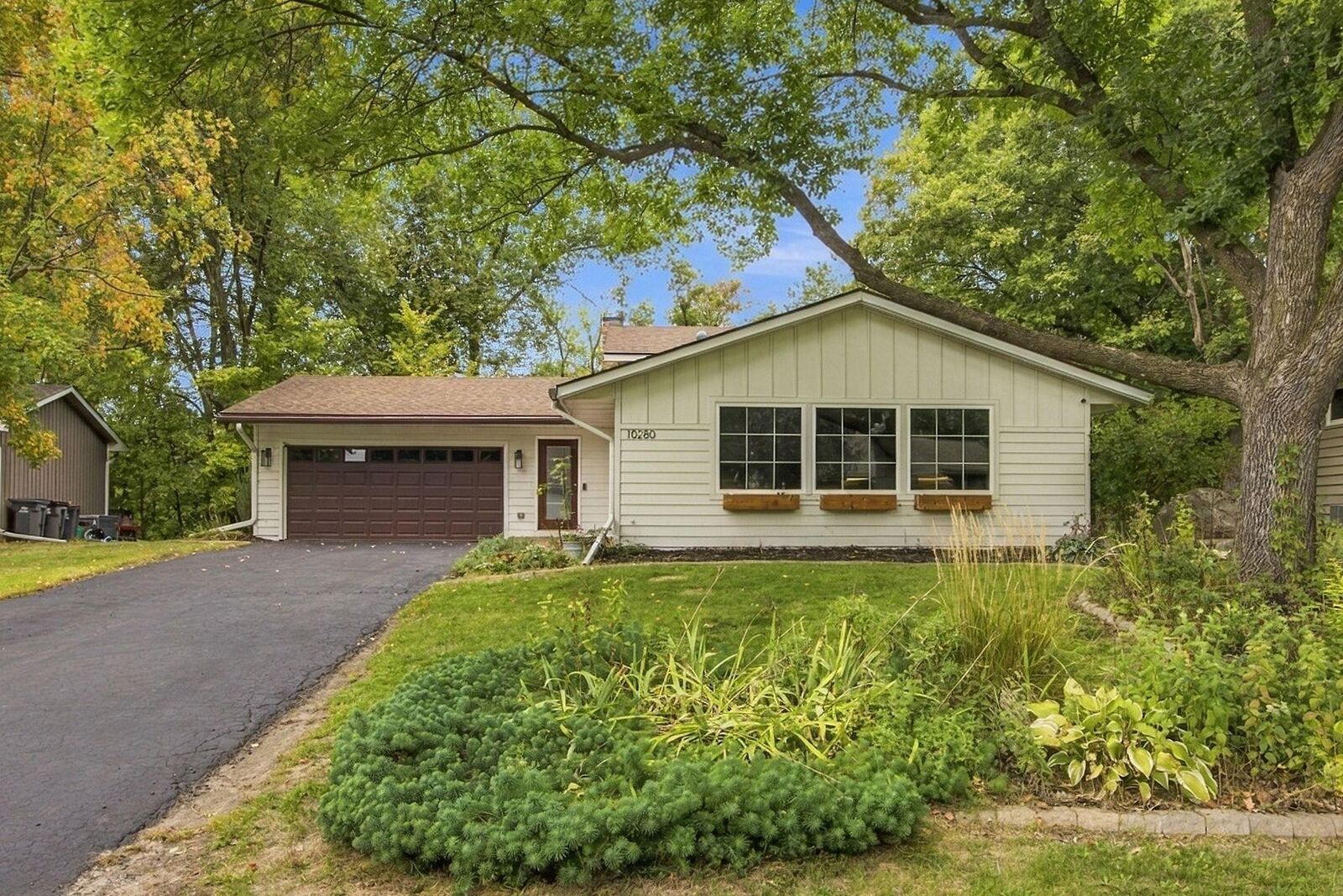 Property Photo:  10280 Amsden Way  MN 55347 