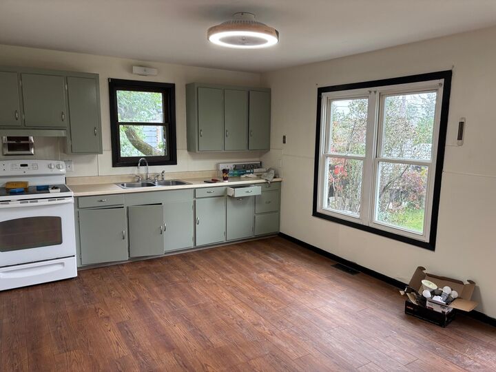 Property Photo: 707 3rd Street SE MN 56601