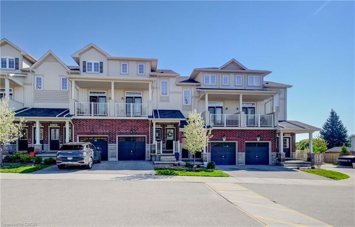 Property Photo:  403 Westwood Drive 59  ON N2M 0B5 
