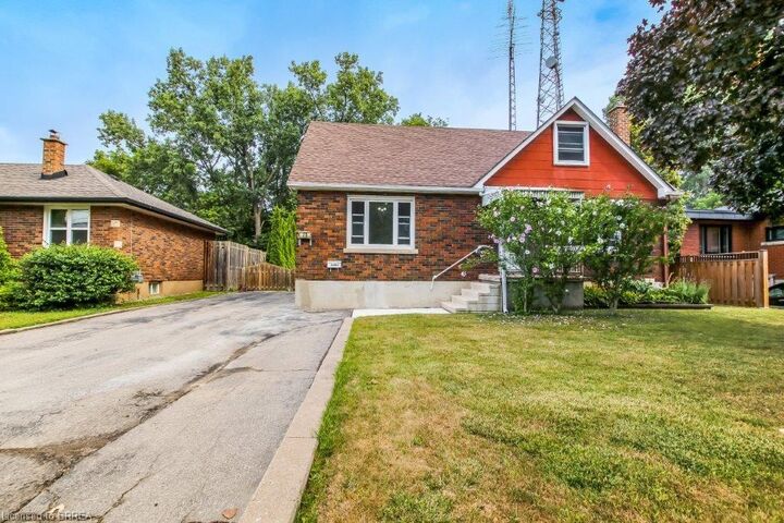 Property Photo:  25 Henry Street  ON N3R 1Z9 