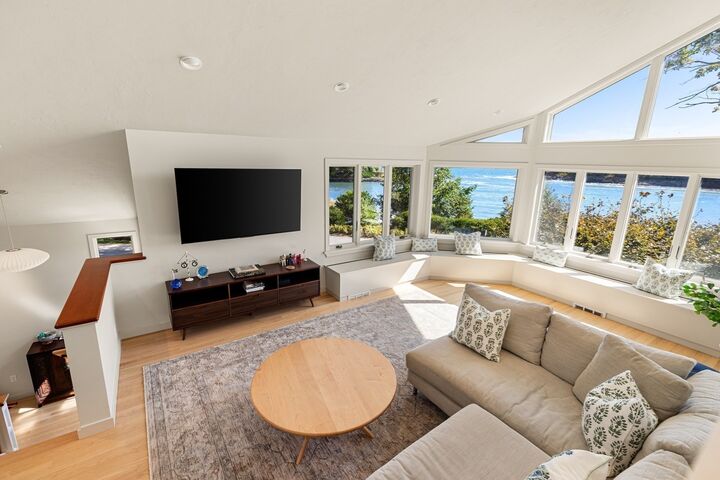 Property Photo: 10 Crowninshield Road MA 01945