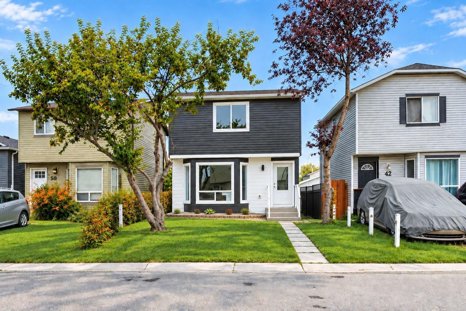 Property Photo: 46 Martindale Mews NE AB T3J 2V5