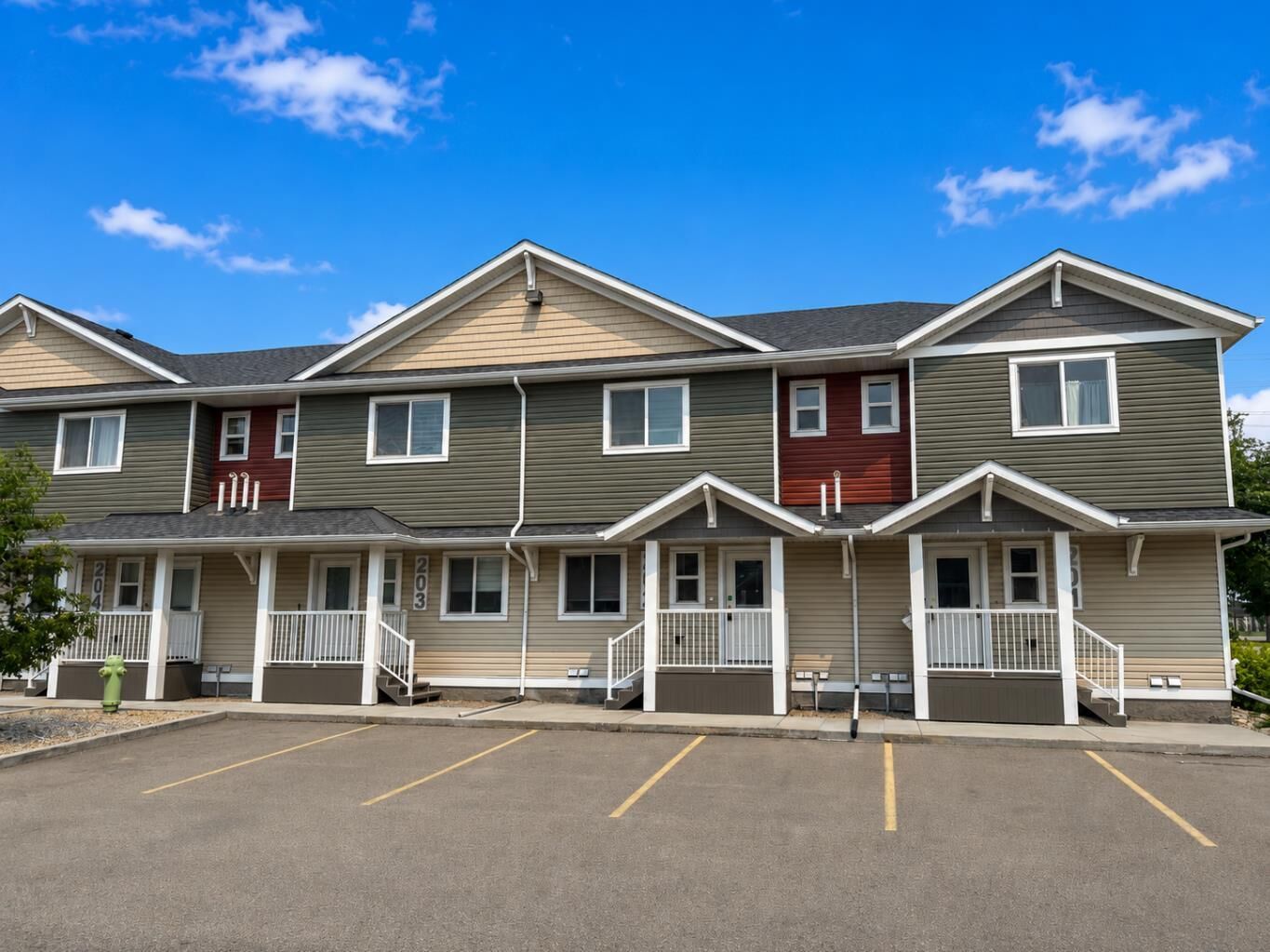 Property Photo: 148 Vanier Drive 202 AB T4R 0K9