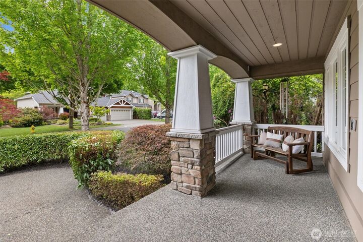 Property Photo:  1021  271st Avenue SE  WA 98075 
