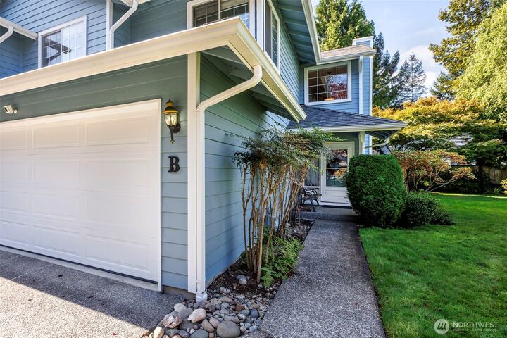 Property Photo:  13911  13th Drive SE B  WA 98012 