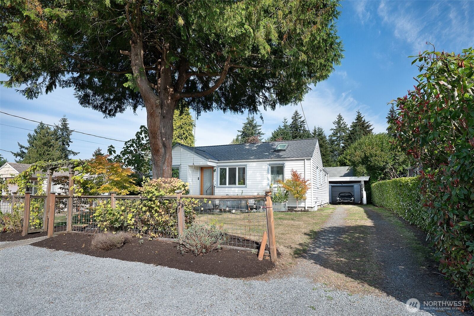Property Photo: 1218 NE 117th Street WA 98125