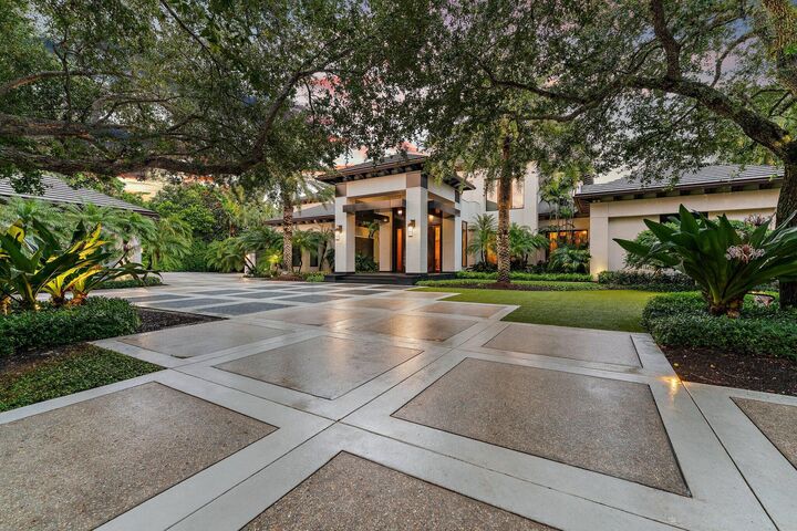 Property Photo: 211 Bears Club Drive FL 33477