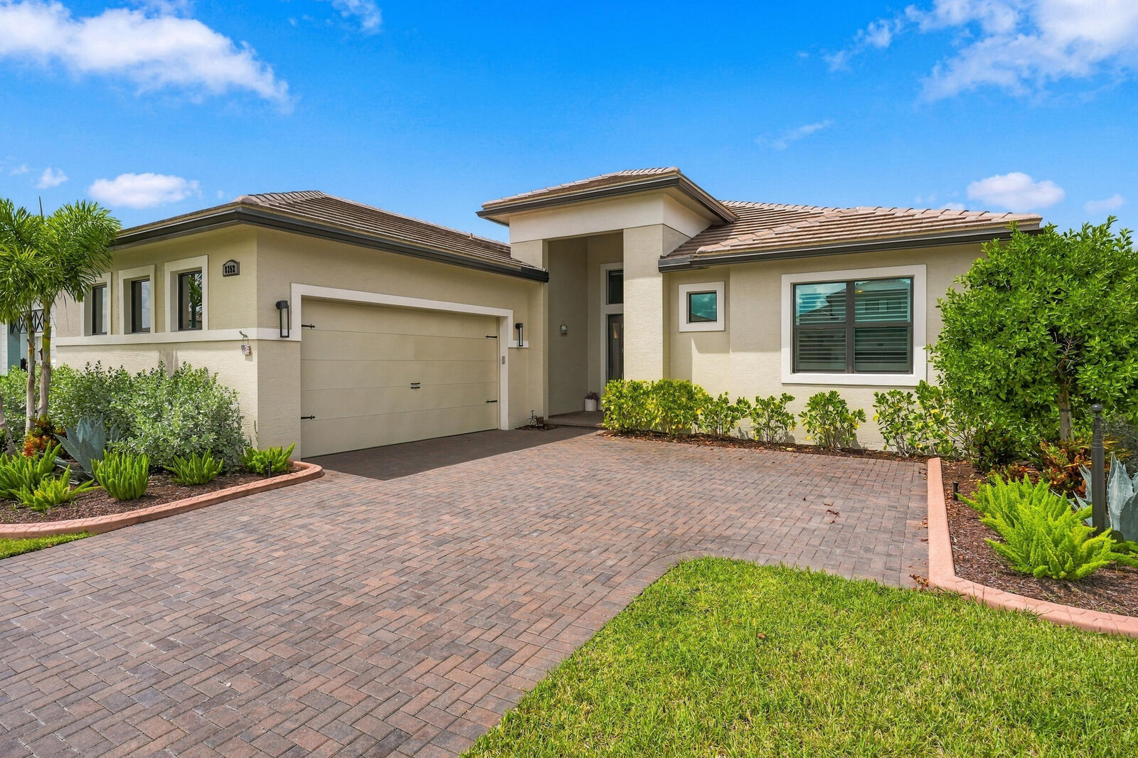 Property Photo:  8252 SW Norcia Way  FL 34987 