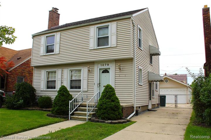 Property Photo:  1079 Riverbank Street  MI 48146 