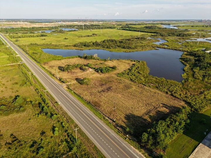 Property Photo:  208 Burton Shipyard Road  LA 70665 