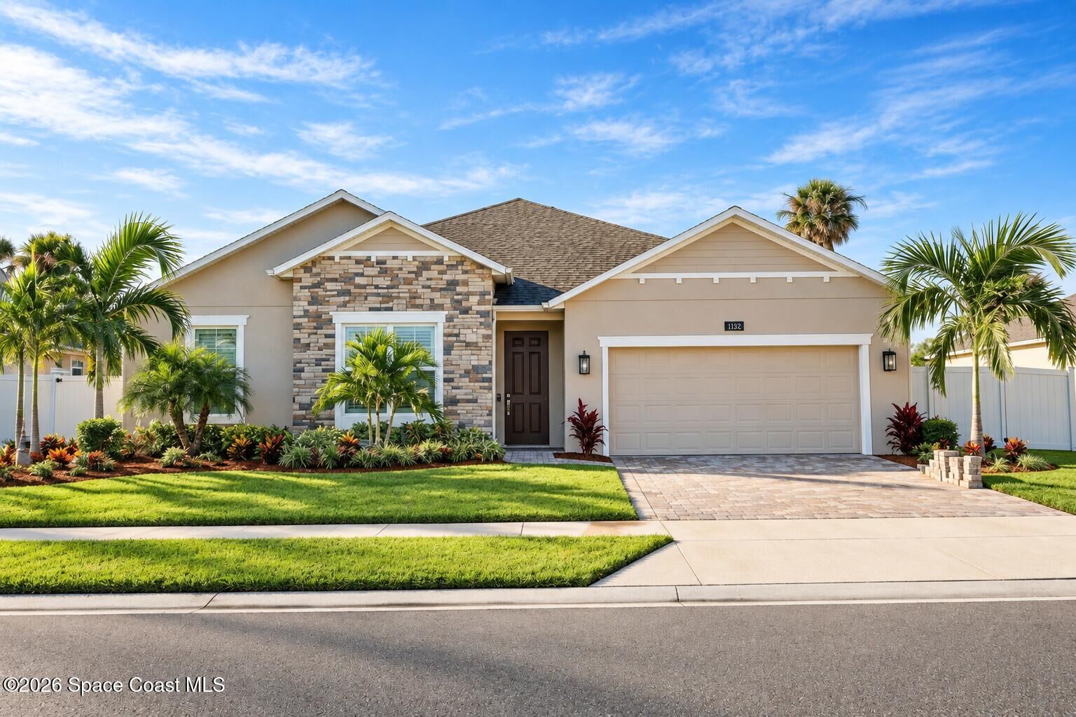 Property Photo:  1132 Killian Drive NE  FL 32905 
