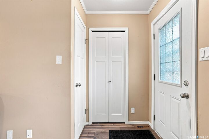 Property Photo:  1022 Hampton Circle 107  SK S7R 0K3 