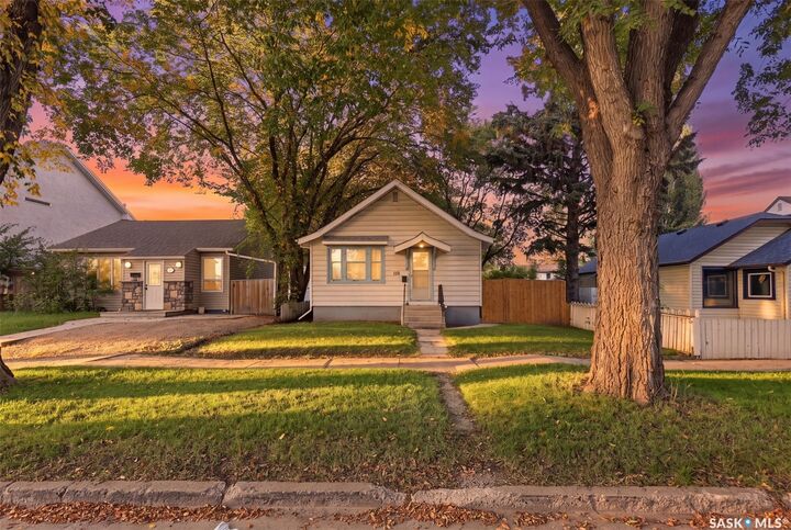 Property Photo: 115 Ash Street E SK S7J 0J7