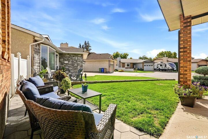 Property Photo:  3123 Kanuka Place E  SK S4V 2C6 