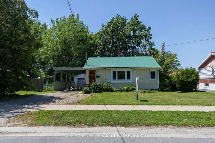 Property Photo:  734 Portsmouth Avenue  ON K7M 1W5 