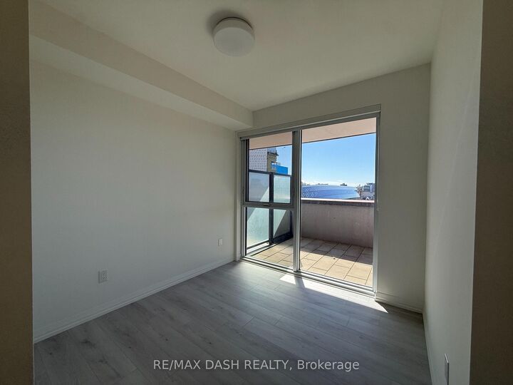 Property Photo:  280 Dundas Street W 512  ON M5T 0E3 