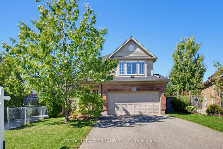 Property Photo: 994 Foxcreek Road ON N6G 0H1