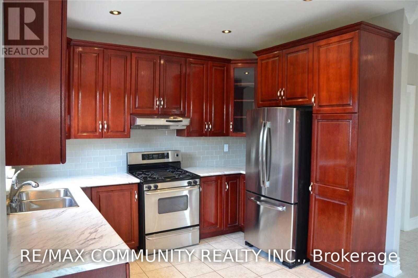 Property Photo:  38 Bestview Crescent Bsmt  ON L6A 3S8 