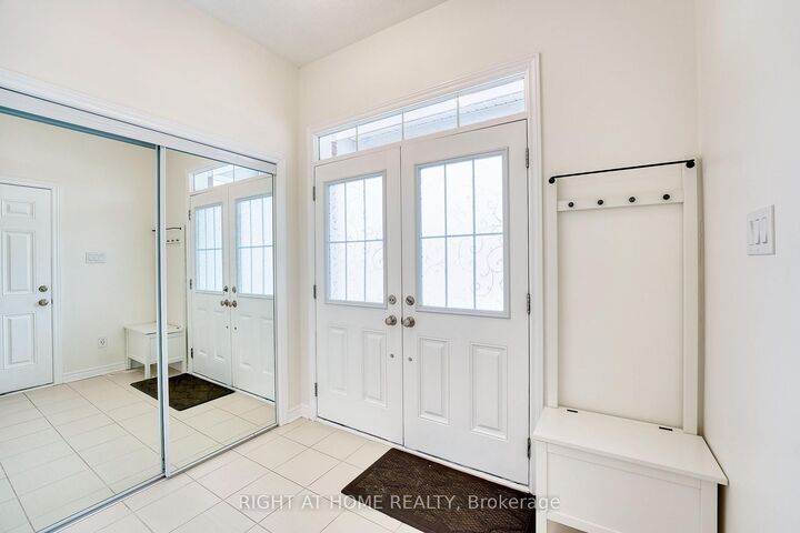 Property Photo:  31 Summitview Drive  ON K2M 2V9 