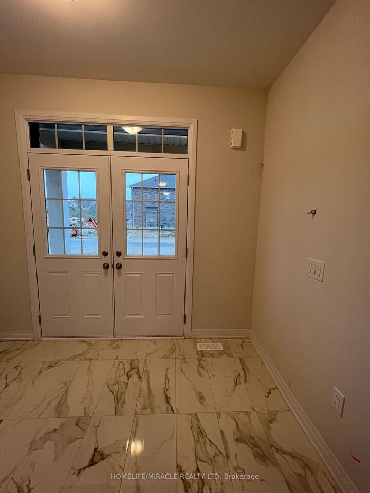 Property Photo: 249 Dingman Street ON N0G 1A0