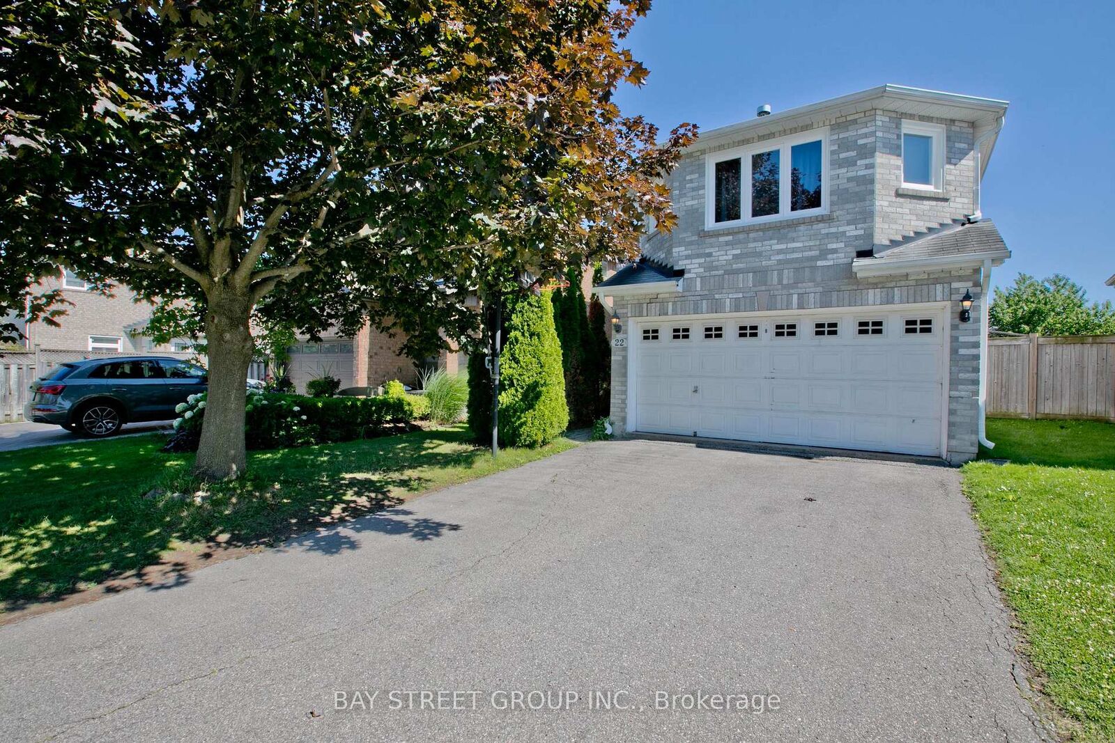 Property Photo:  22 Taos Court  ON L4C 0G5 