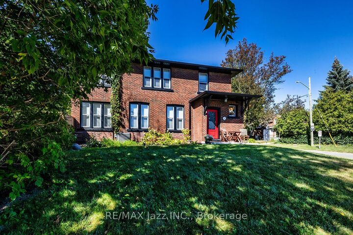 Property Photo: 142 Adelaide Avenue W ON L1G 1Y8