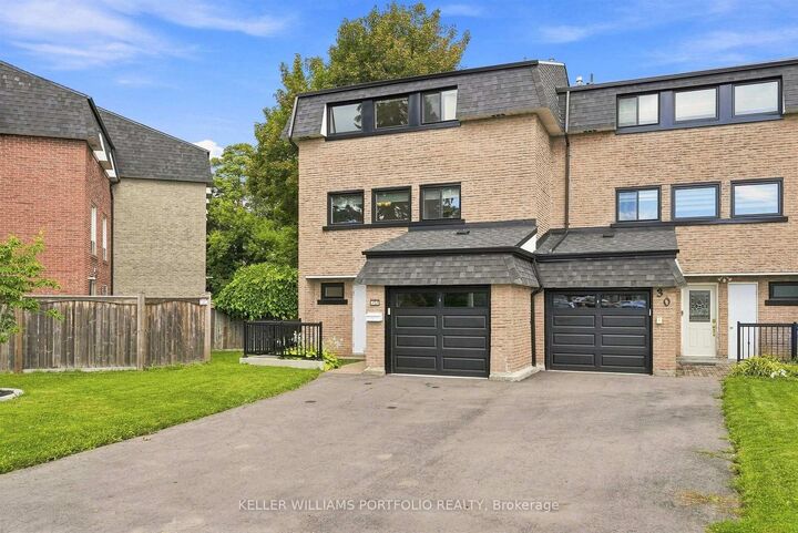 Property Photo: 32 Henderson Drive ON L4G 3L2