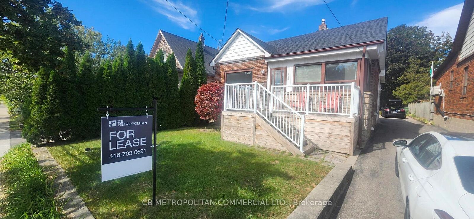 Property Photo:  124 Evans Avenue Upper  ON M8Z 1H9 