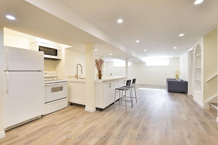 Property Photo:  22 Wardencourt Drive Bsmt  ON M1T 2H3 