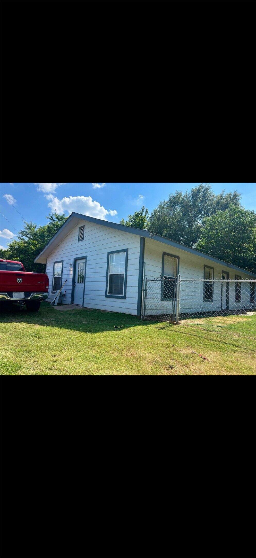 Property Photo: 506 Denison Street OK 74731