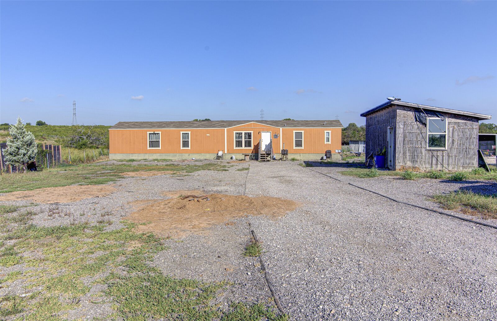 Property Photo:  469 Rancho Linda Drive  TX 78644 