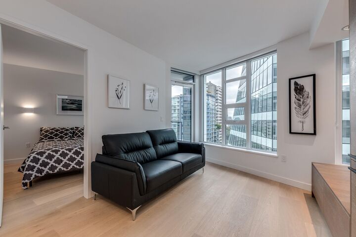 Property Photo:  1289 Hornby Street 1002  BC V6Z 1W4 