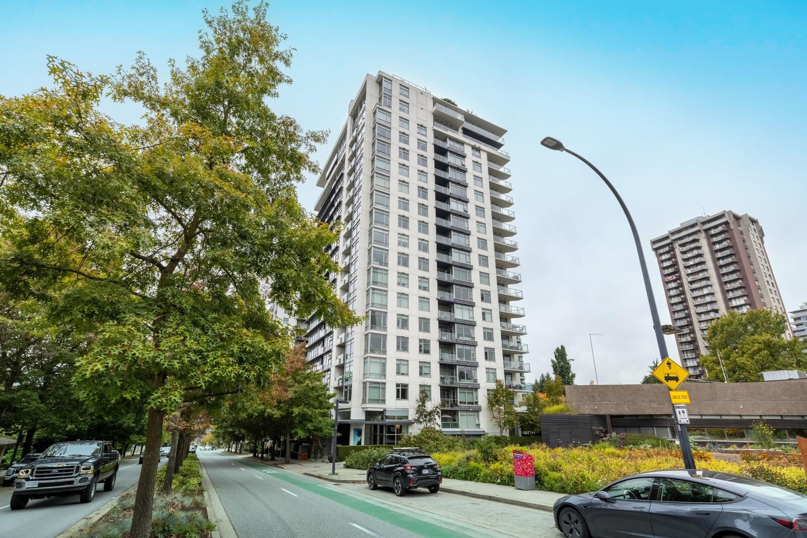 Property Photo:  158 W 13th Street 408  BC V7M 0A7 