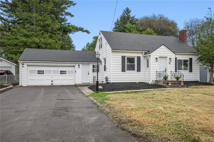 Property Photo:  517 S Terry Road  NY 13219 