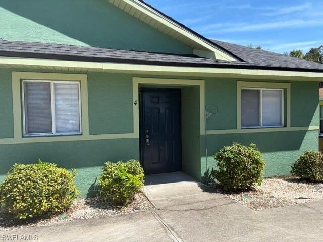 Property Photo:  707 SE 24th Ave 4  FL 33990 