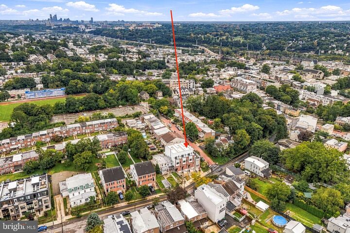 Property Photo:  305 Fountain Street  PA 19128 
