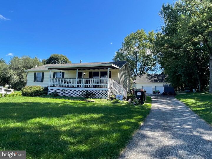 Property Photo:  44 Magnolia Trail  PA 17314 