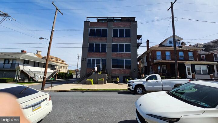 Property Photo:  31 S Sterley Street 401  PA 19607 