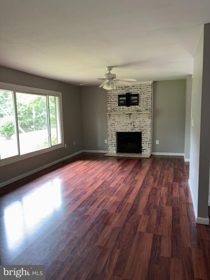 Property Photo:  6468 Duhollow Road  VA 20187 