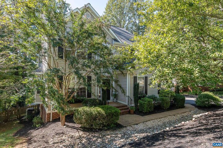 Property Photo:  526 Fontana Dr  VA 22911 