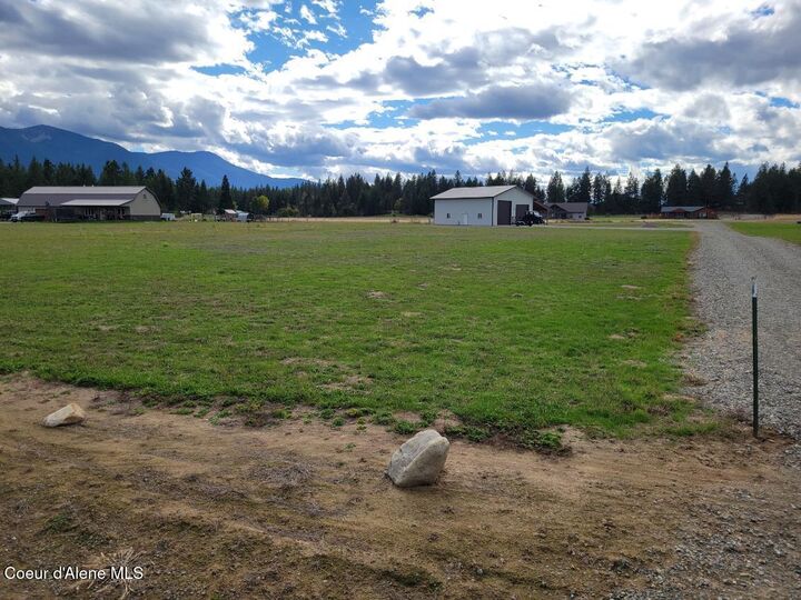 Property Photo:  620 E Mountain View Rd  ID 83845 