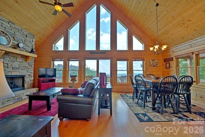 Property Photo: 39 Valley Heights Road NC 28754