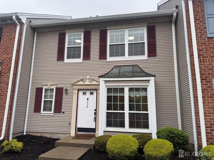 Property Photo:  358 Hadleigh Lane  NJ 08902 