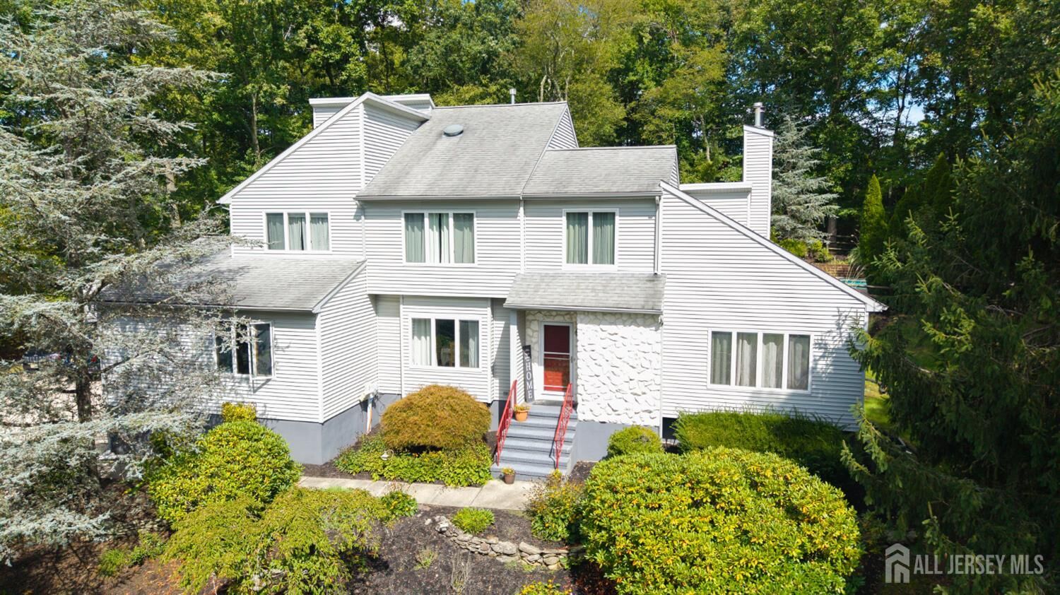 Property Photo:  314 Sweetmans Lane  NJ 08535 