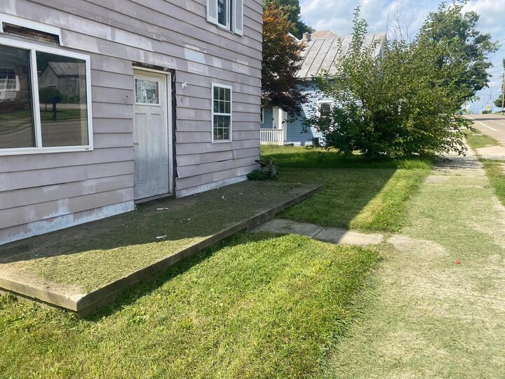 Property Photo:  211 N Main Street  OH 43148 