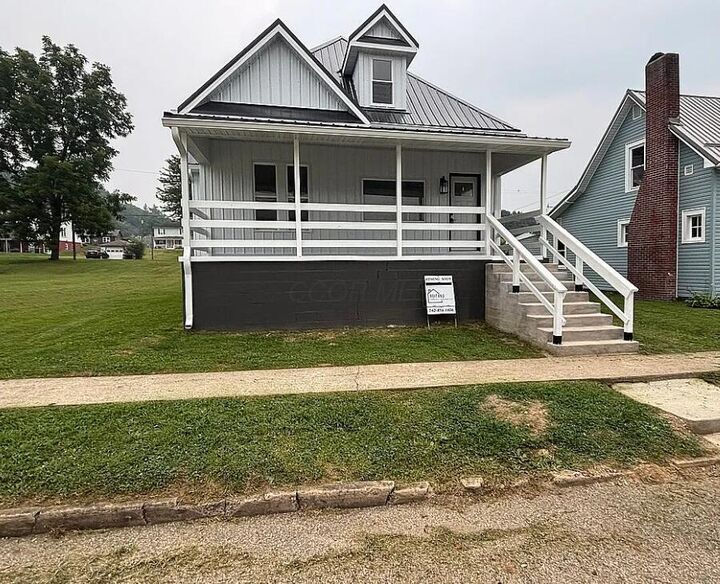 Property Photo:  12 S 6th Street  OH 45740 